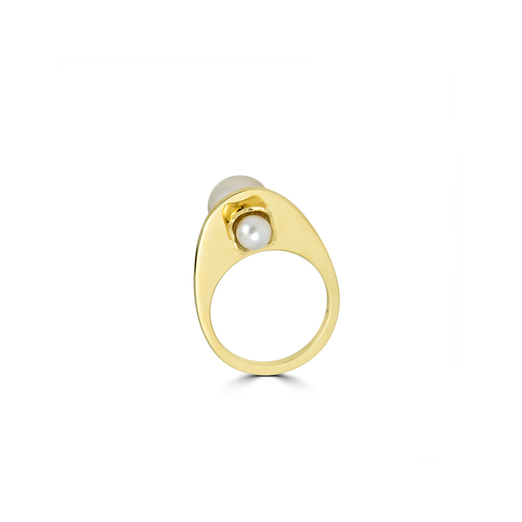 Juxta Hourglass Ring